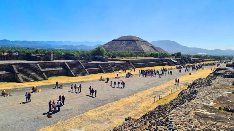 Teotihuacan-pyramidy-mexiko-zapakuj